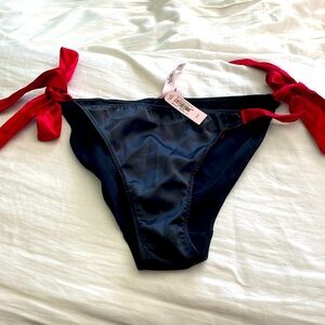 Victoria’s Secret side tie panties NWT